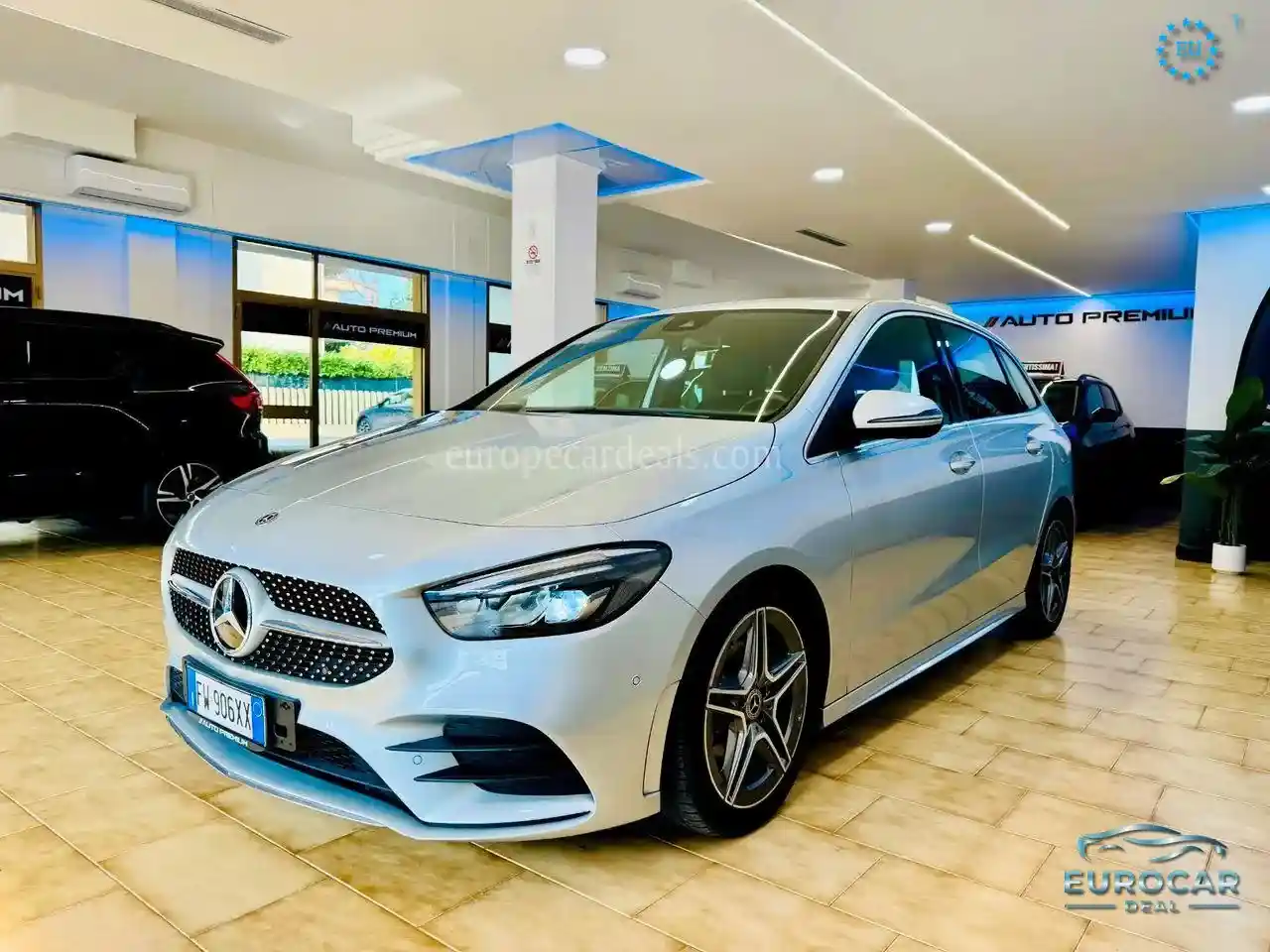 Mercedes-Benz B 180