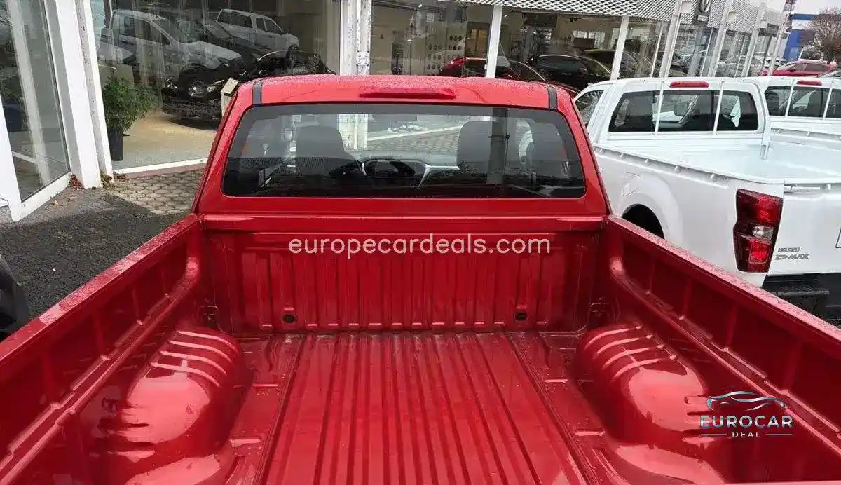 1.9 D EXTENDED CAB LS 4WD AT MY25