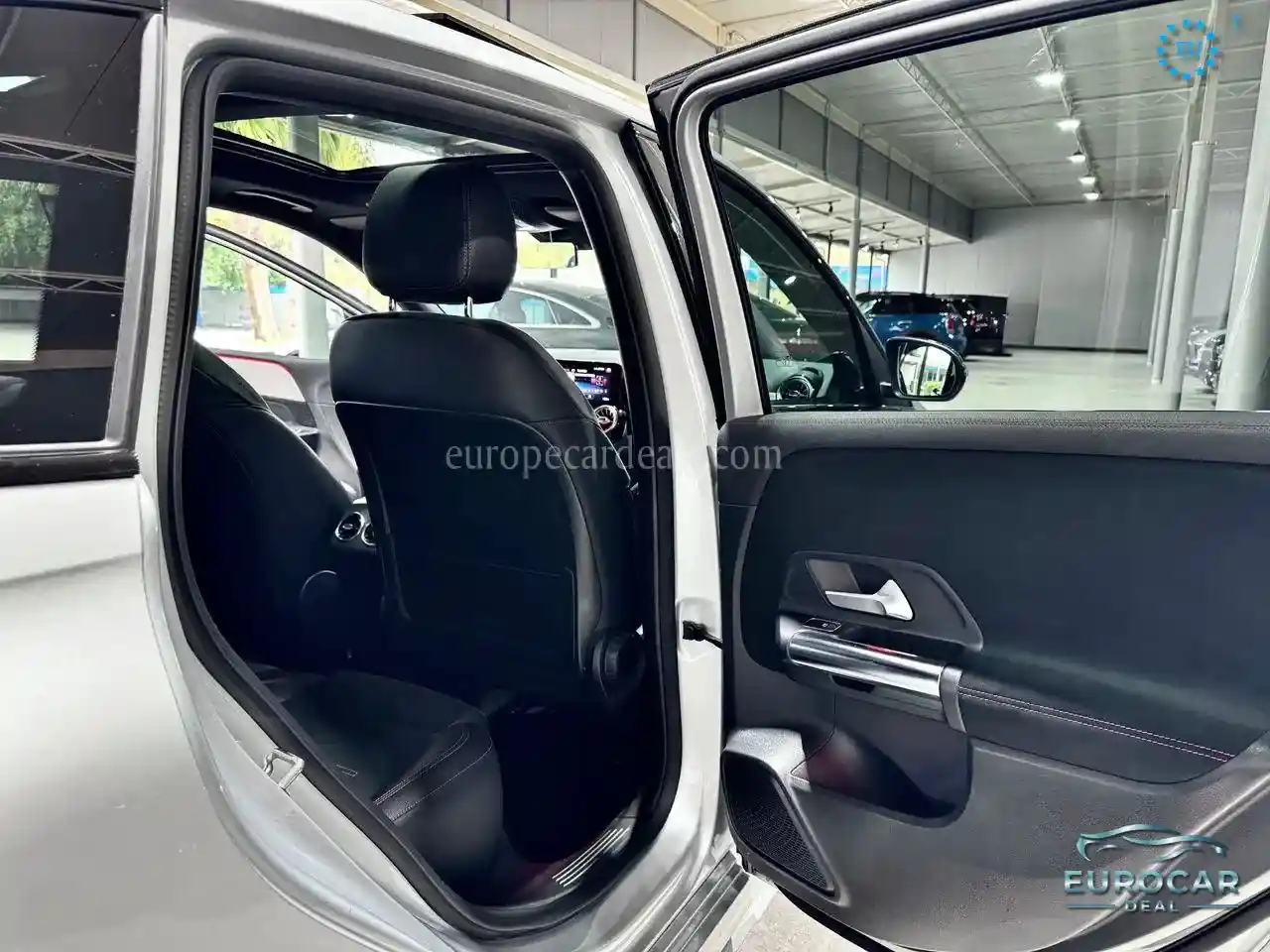 Mercedes-Benz B 200