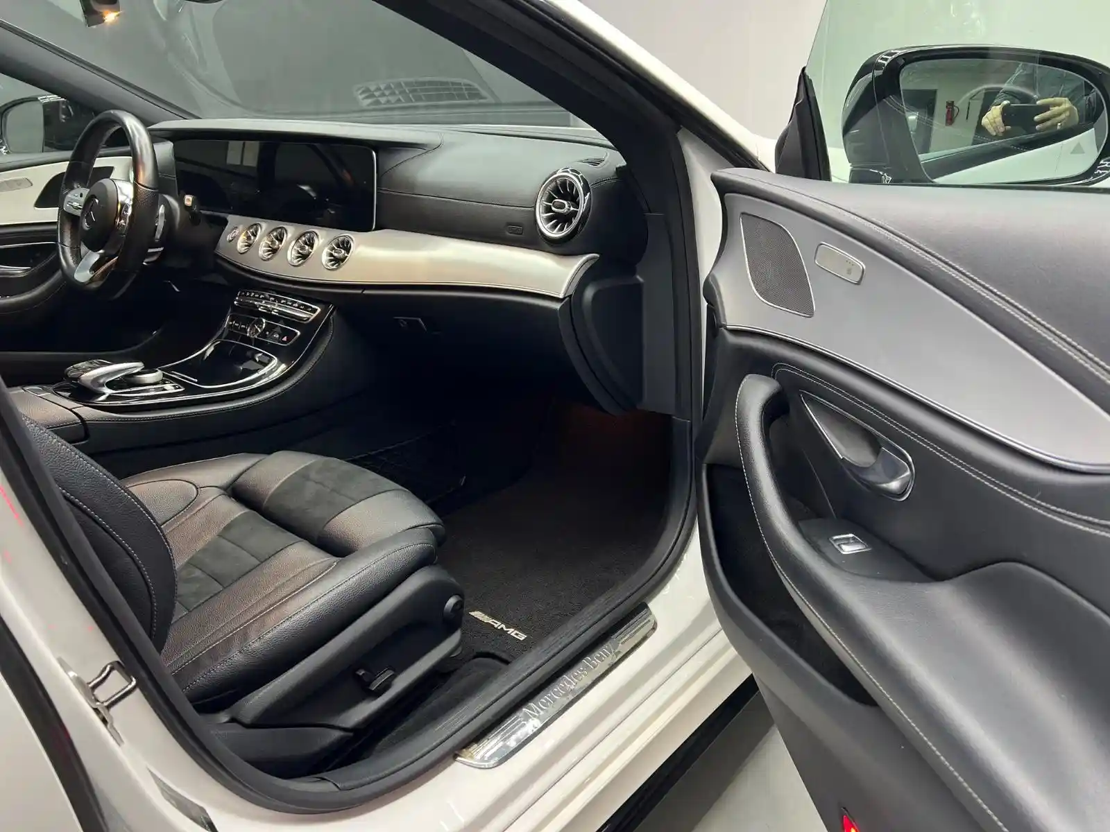 Mercedes-Benz CLS 300
