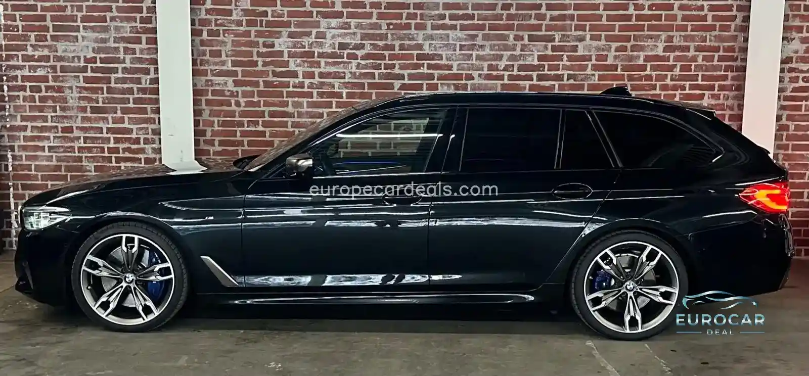 BMW M550