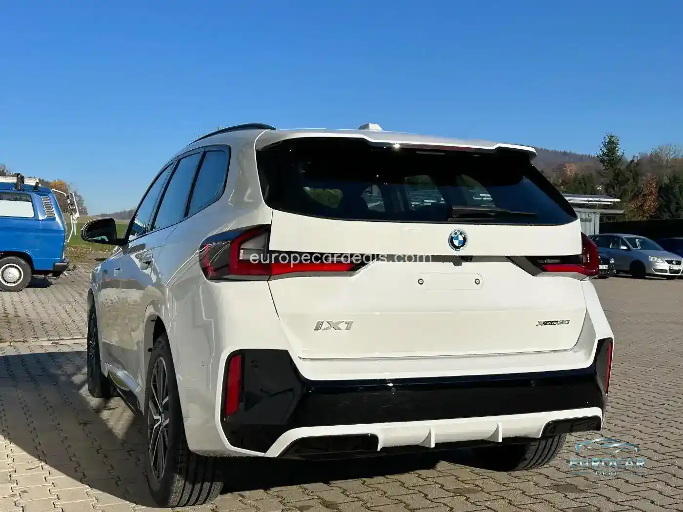 BMW iX1