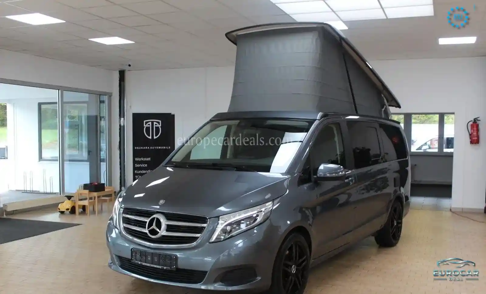 Mercedes-Benz V 250