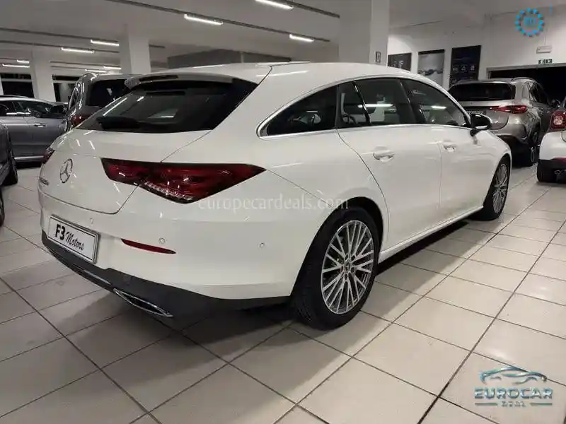 Mercedes-Benz CLA 200 Shooting Brake