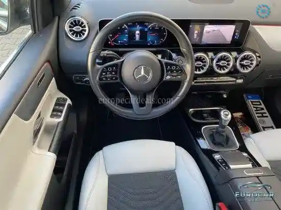 Mercedes-Benz B 160