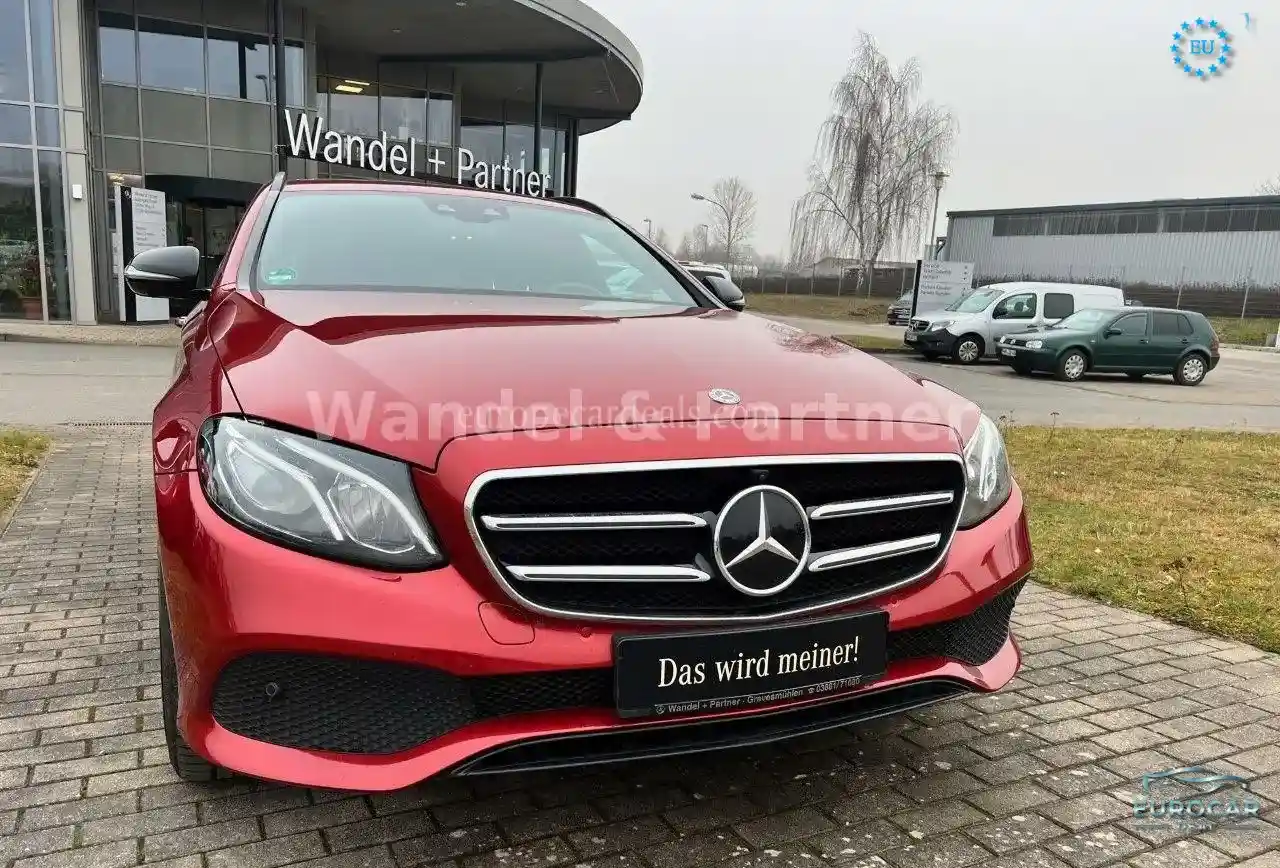 Mercedes-Benz E 300