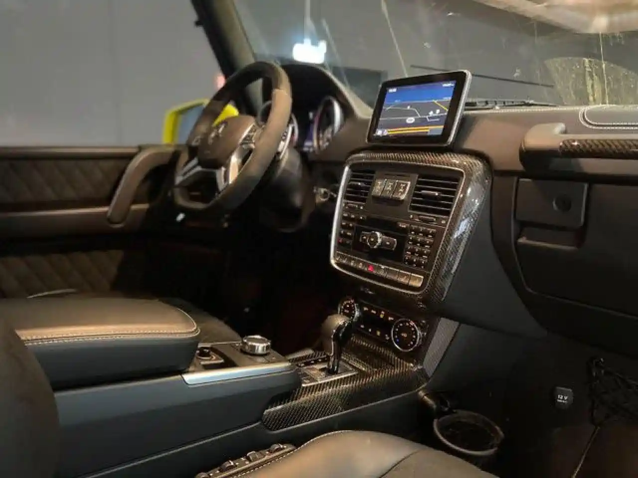 Mercedes-Benz G 500