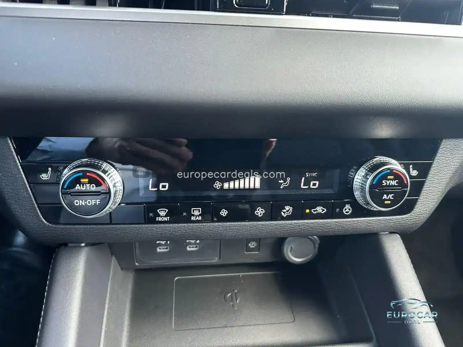 Mitsubishi Plug-in Hybrid Outlander