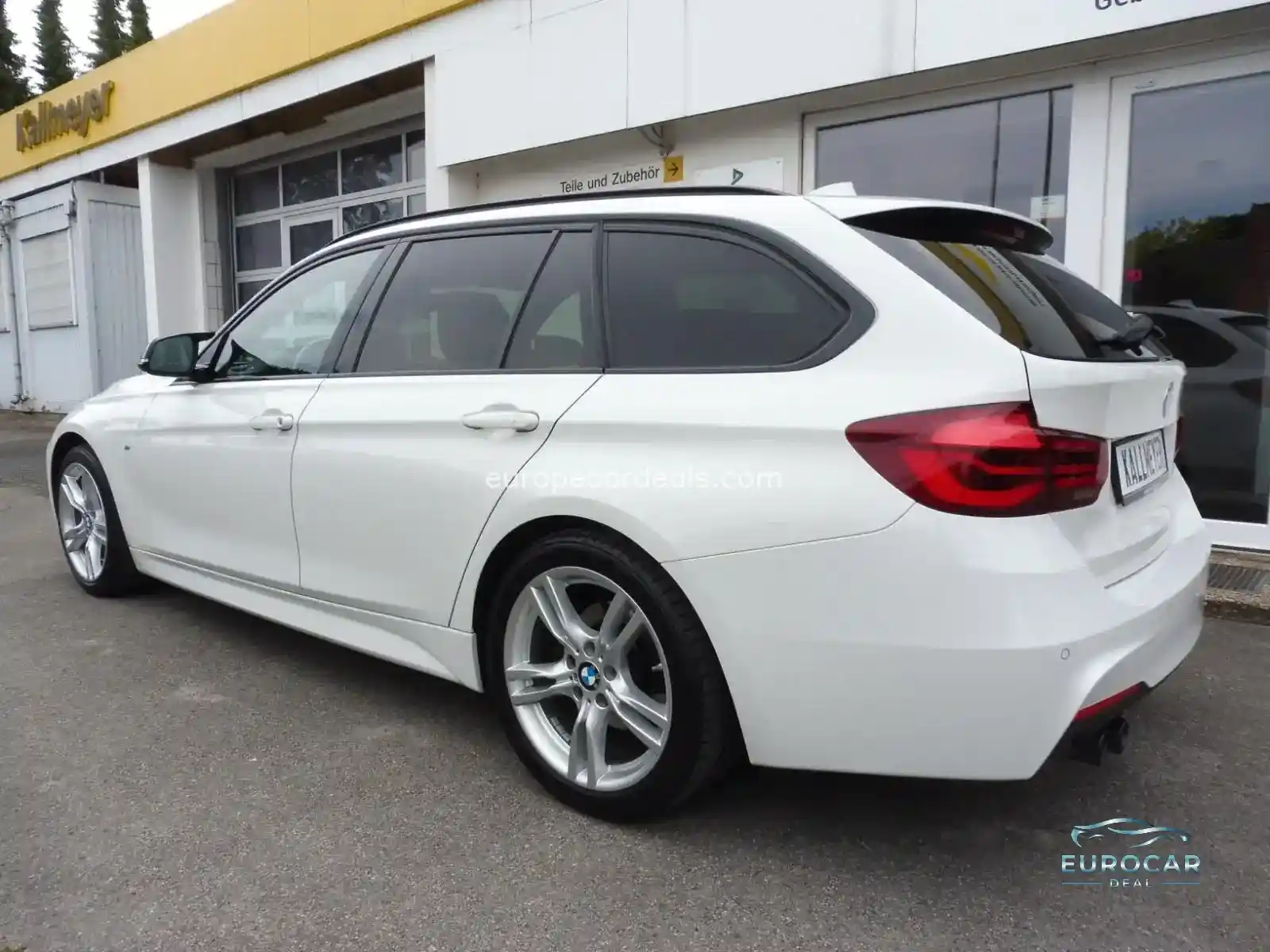 BMW 320