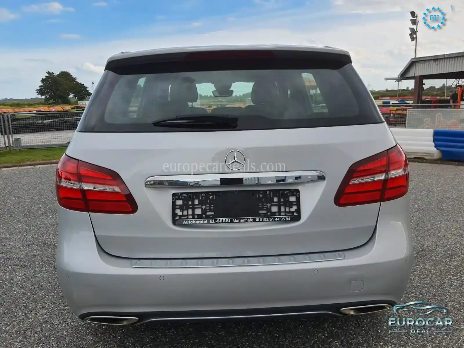 Mercedes-Benz B 180