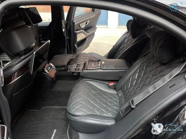 Mercedes-Benz S 400