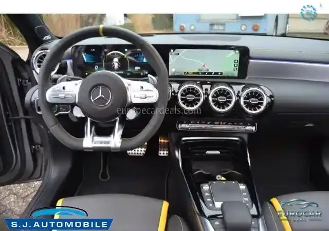 Mercedes-Benz A 45 AMG