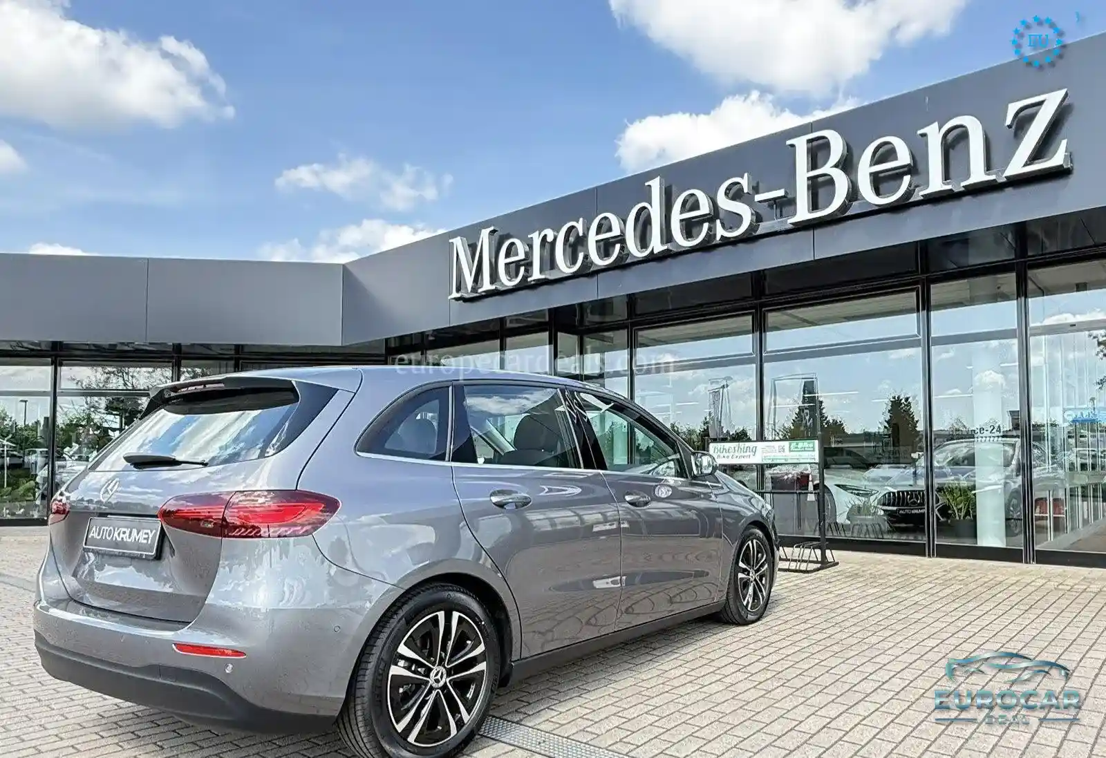 Mercedes-Benz B 180