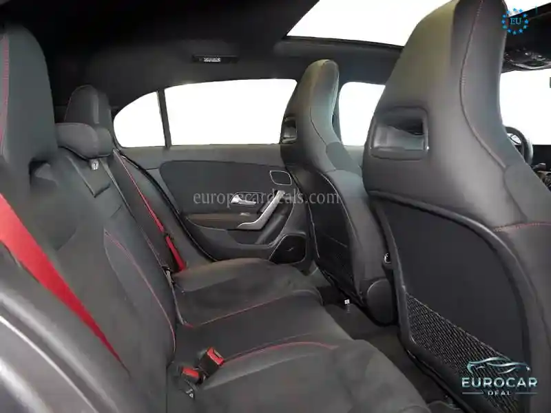 Mercedes-Benz A 35 AMG