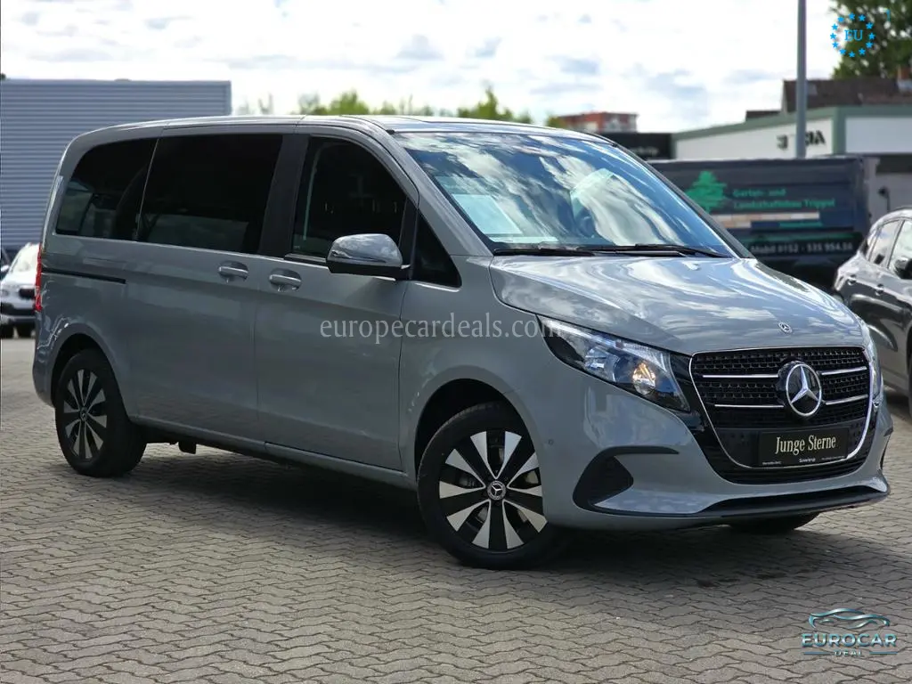 Mercedes-Benz V 220