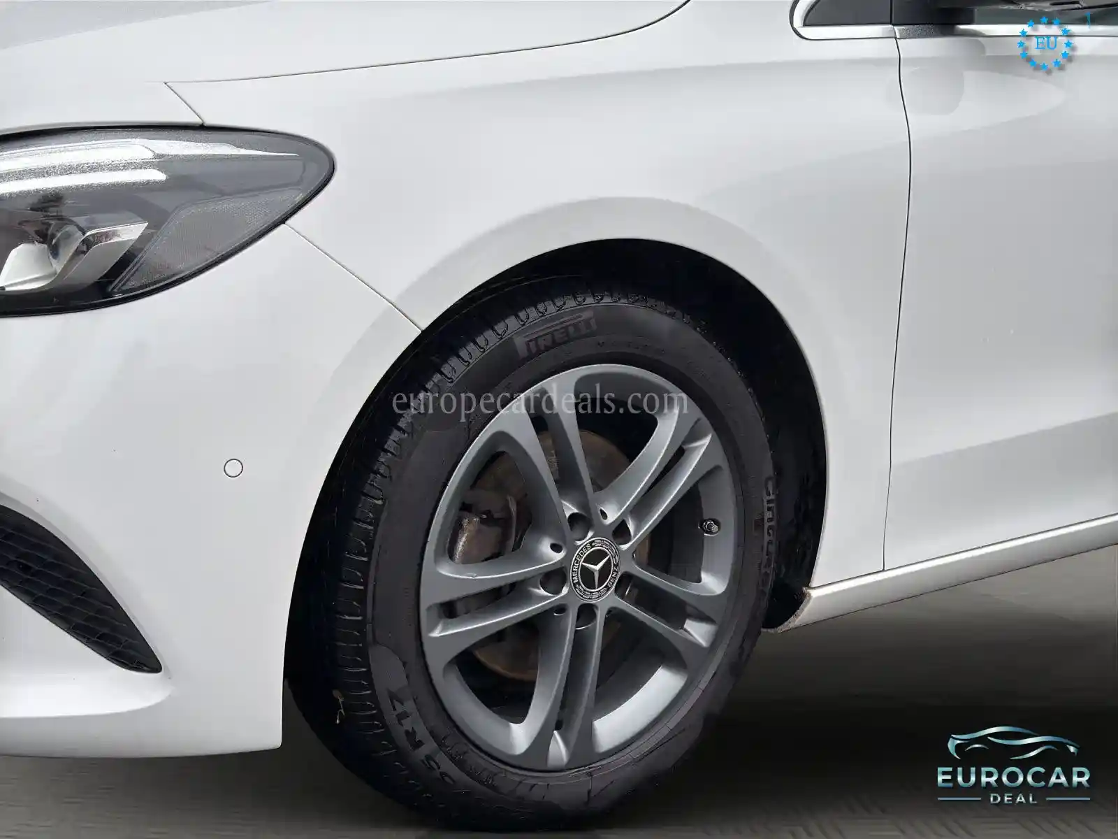 Mercedes-Benz B 200