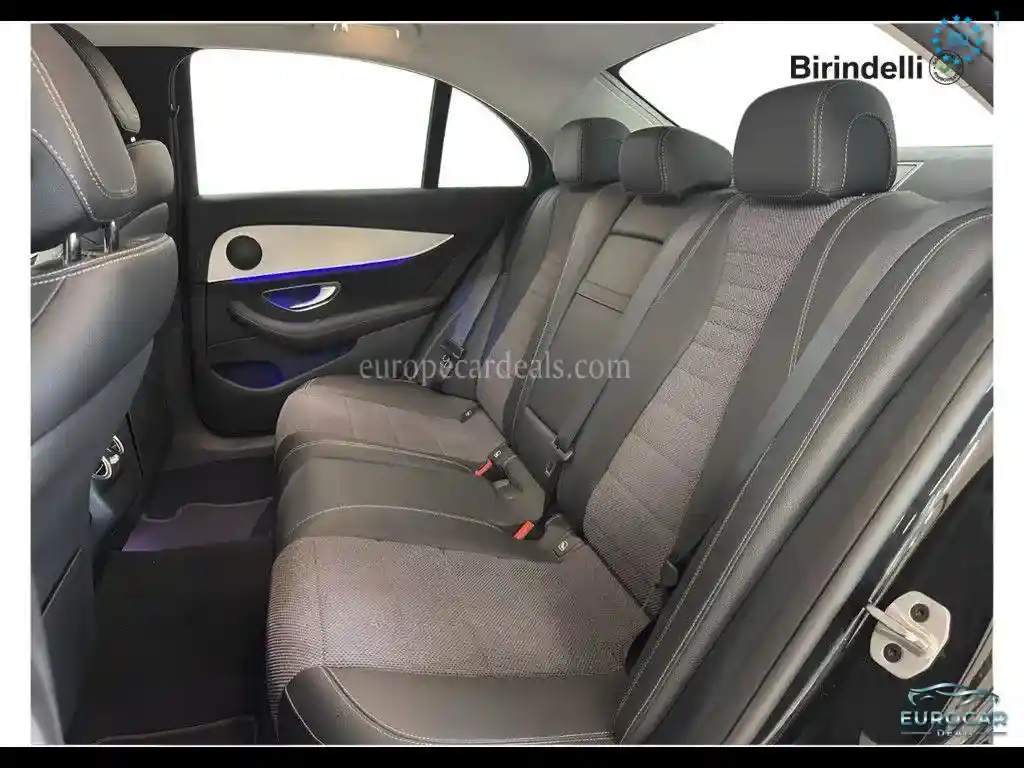 Mercedes-Benz E 220
