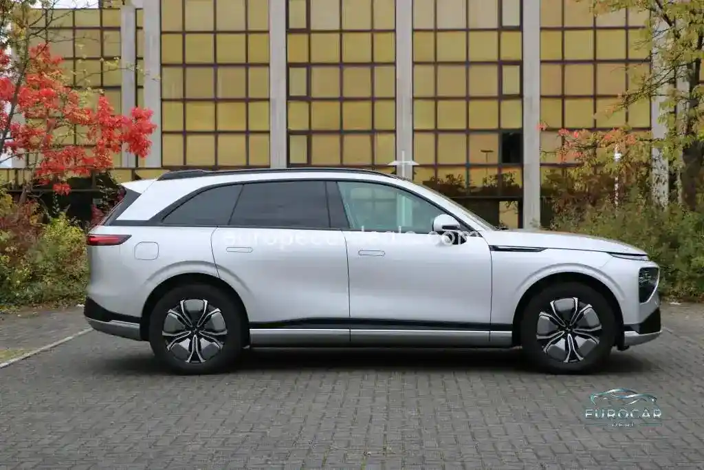 XPENG G9