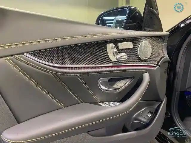 Mercedes-Benz E 63 AMG