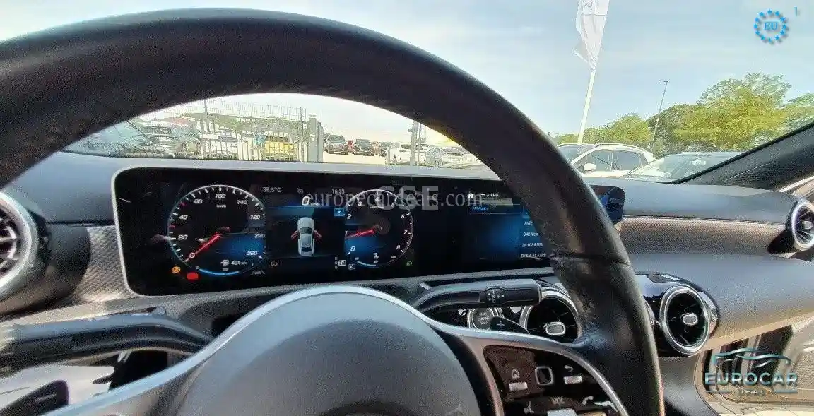 Mercedes-Benz A 220