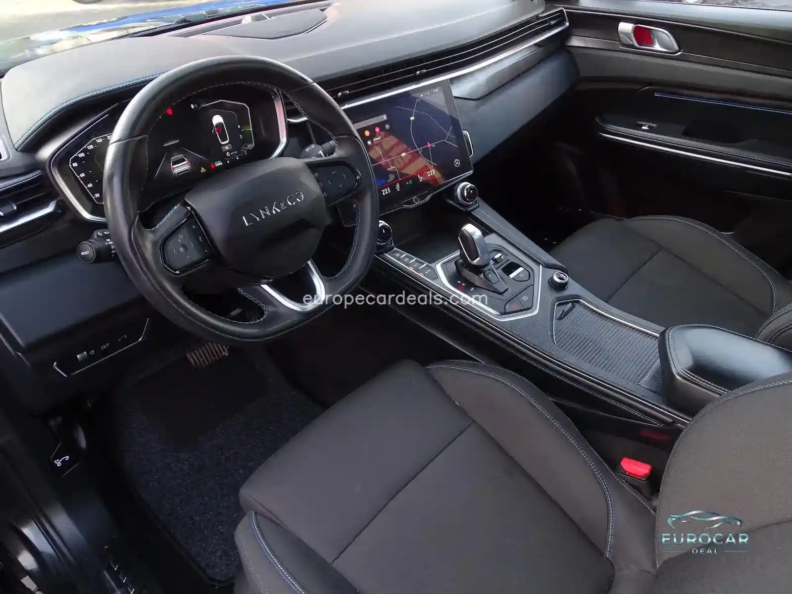 Lynk&Co 01