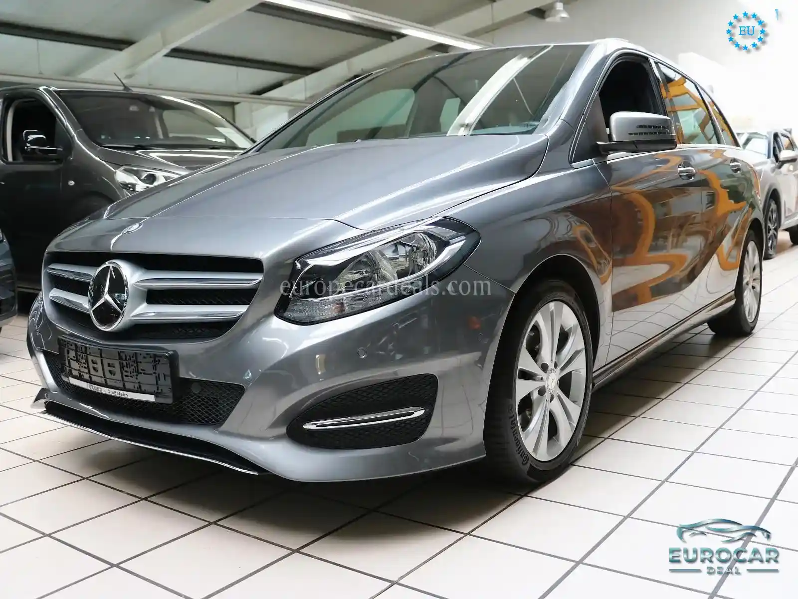 Mercedes-Benz B 180