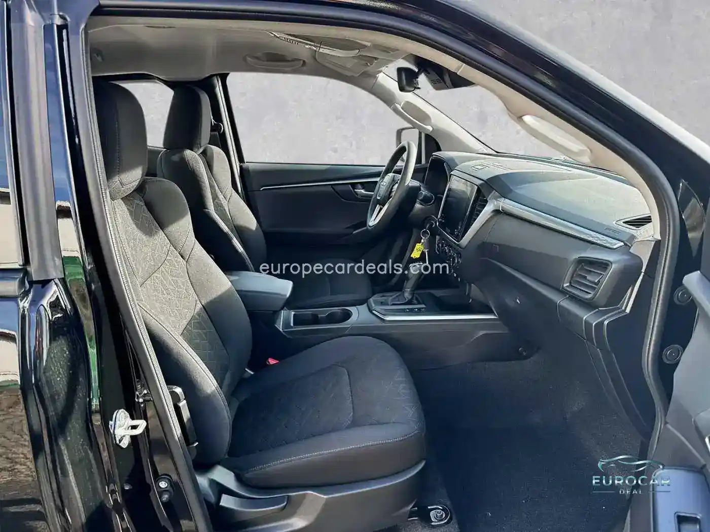 Space Cab 4WD Autm. LS am Lager