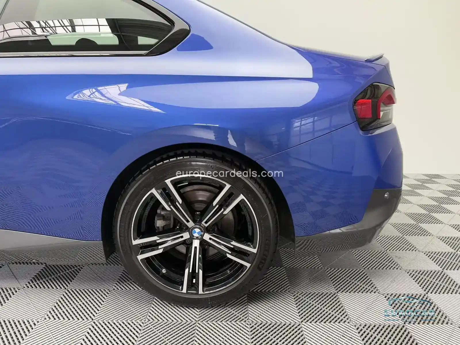 BMW 220