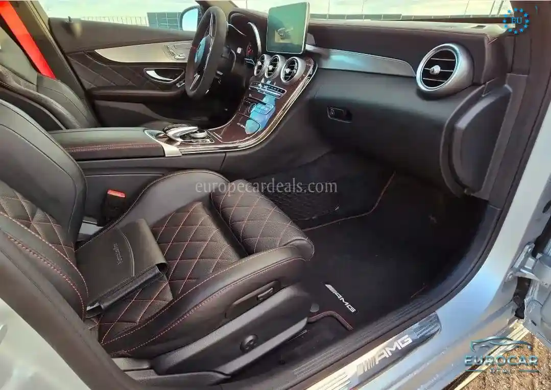 Mercedes-Benz C 63 AMG