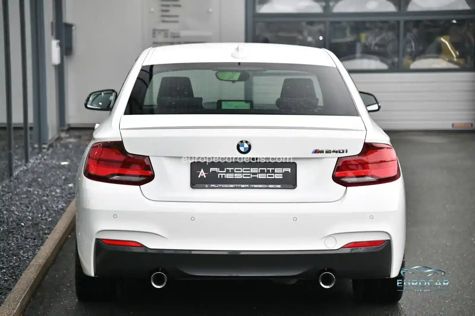 BMW M240i