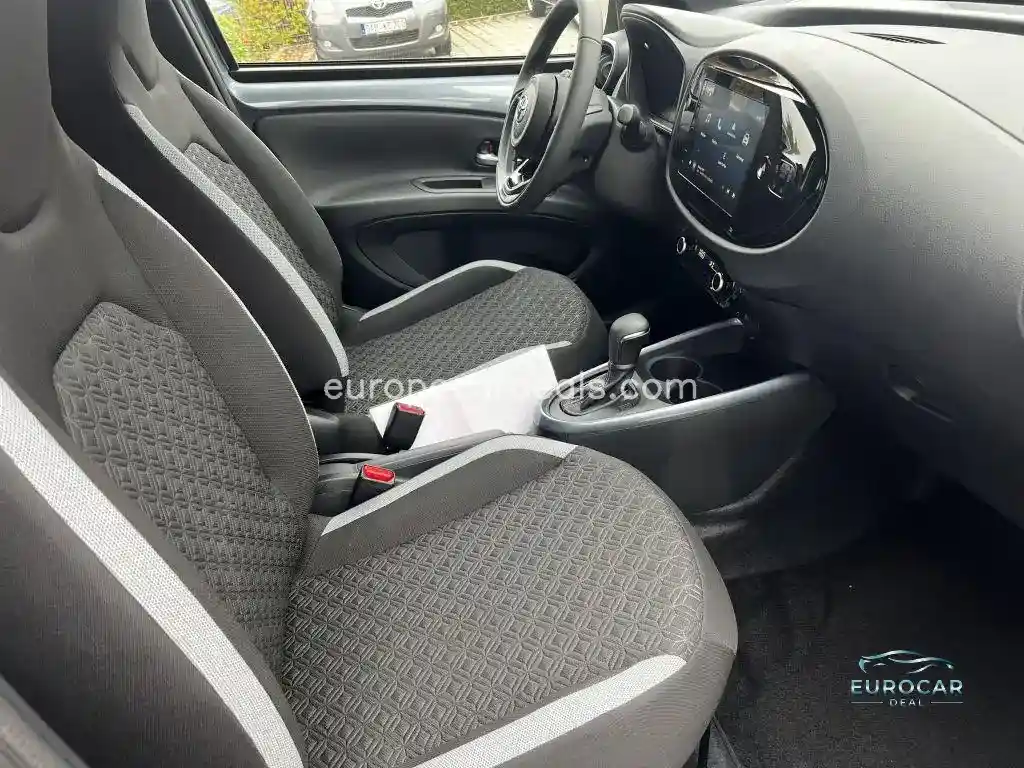 Toyota Aygo (X)