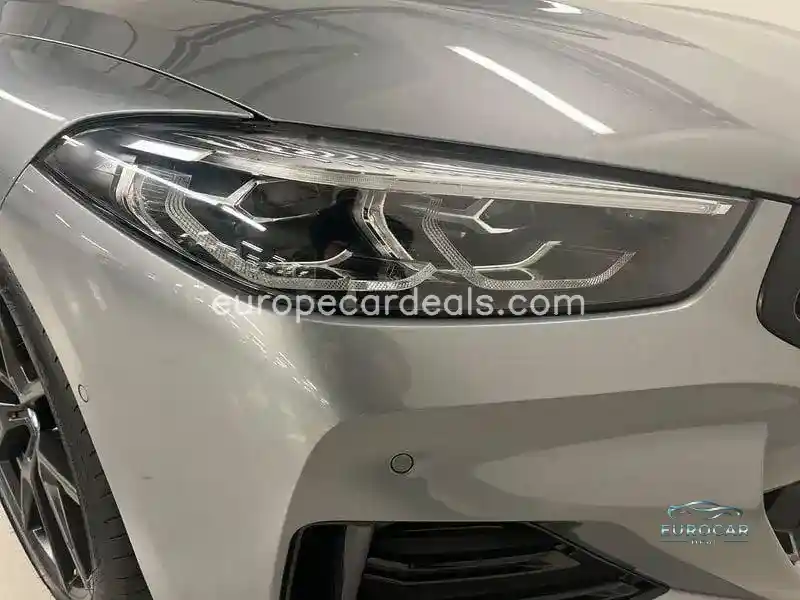 BMW 840