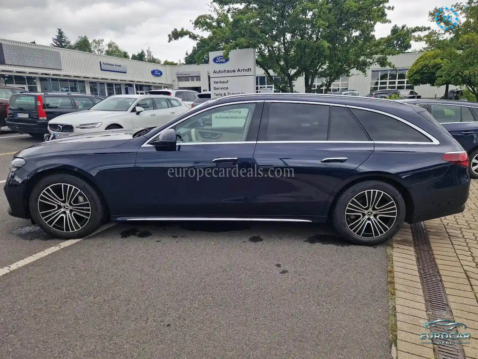 Mercedes-Benz E 200