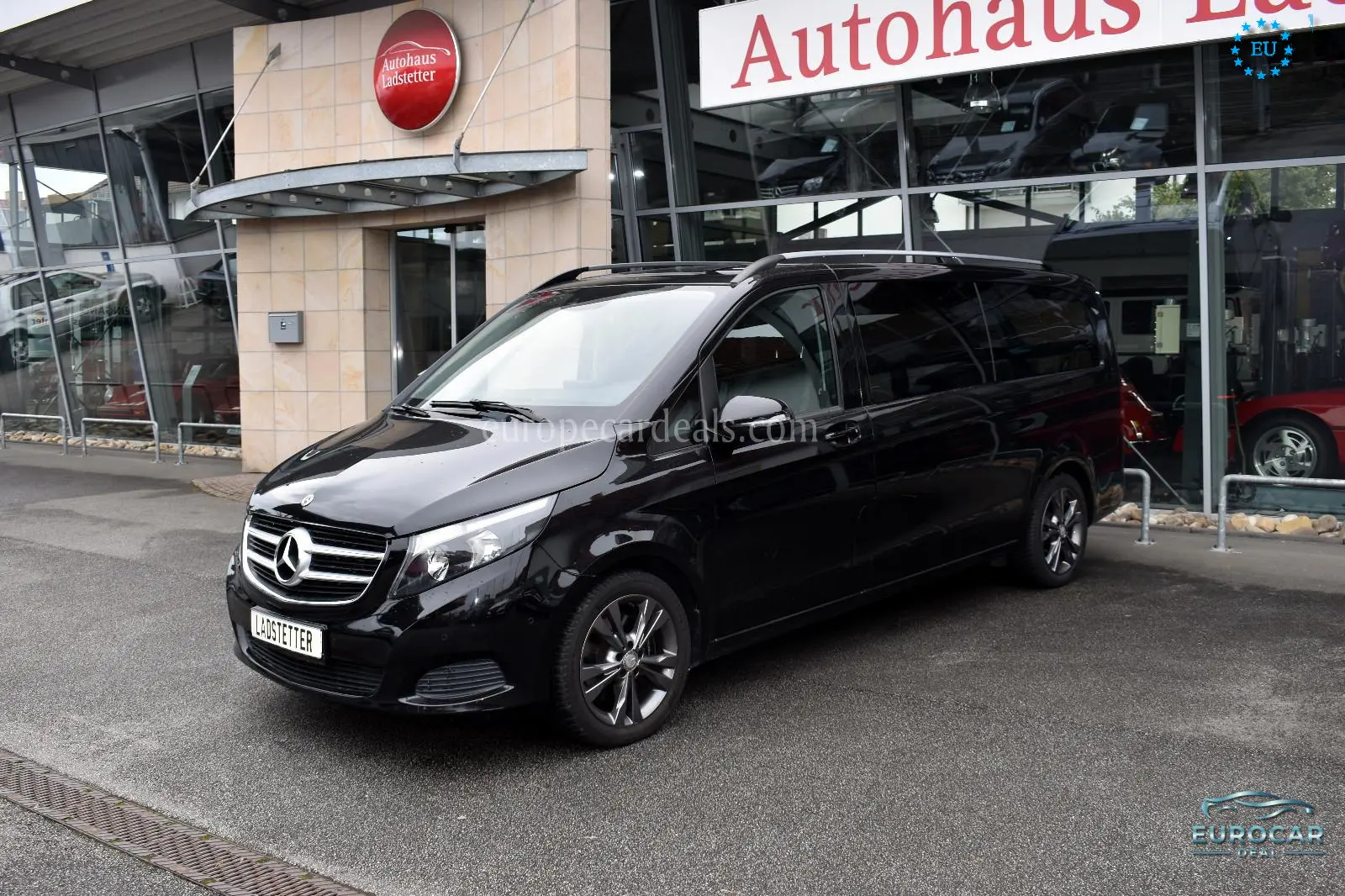 Mercedes-Benz V 220