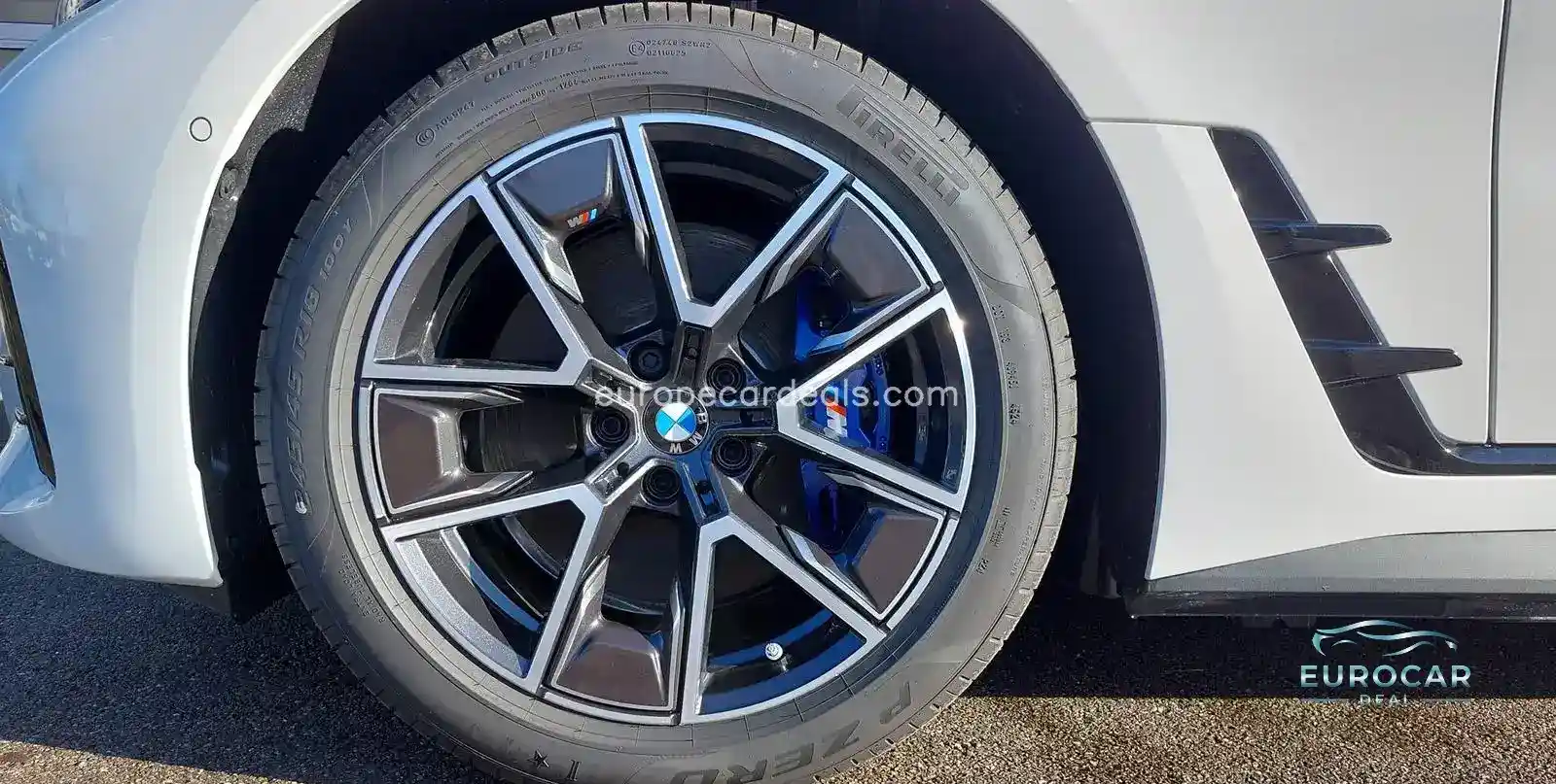 BMW i4