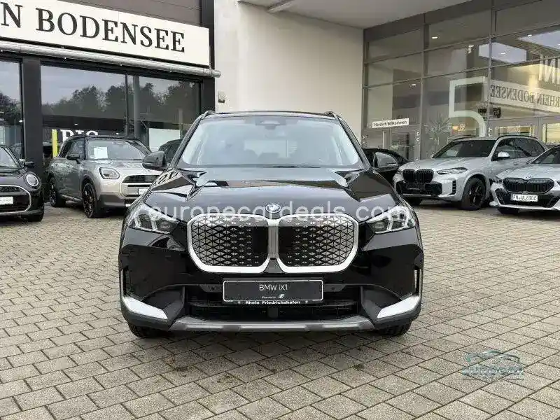 BMW iX1