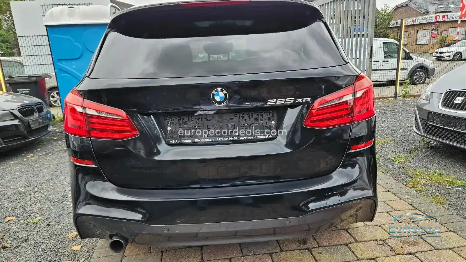 BMW 225