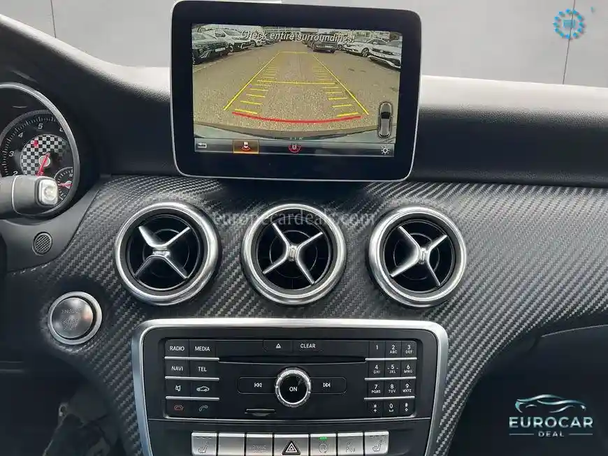 Mercedes-Benz A 220