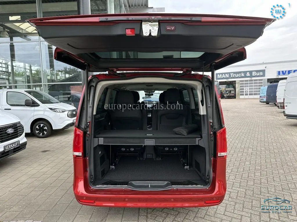 Mercedes-Benz V 220