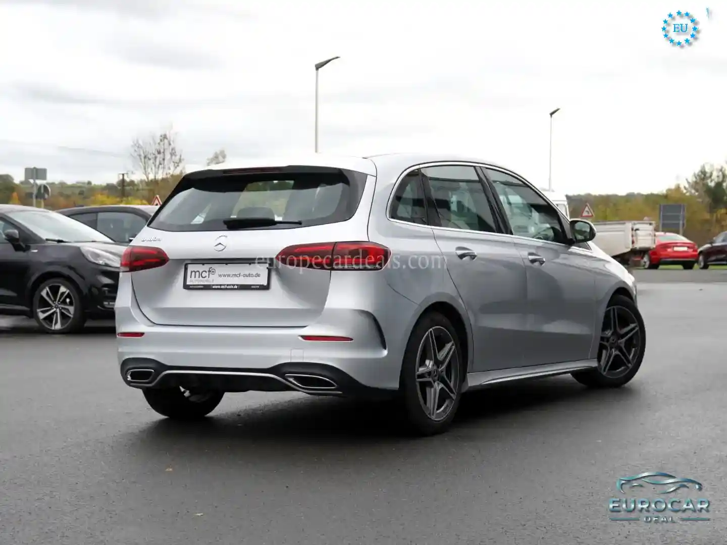 Mercedes-Benz B 180