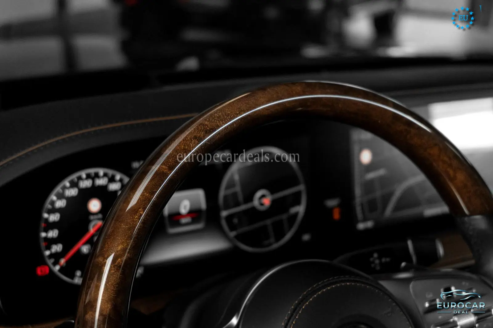 Mercedes-Benz S 560