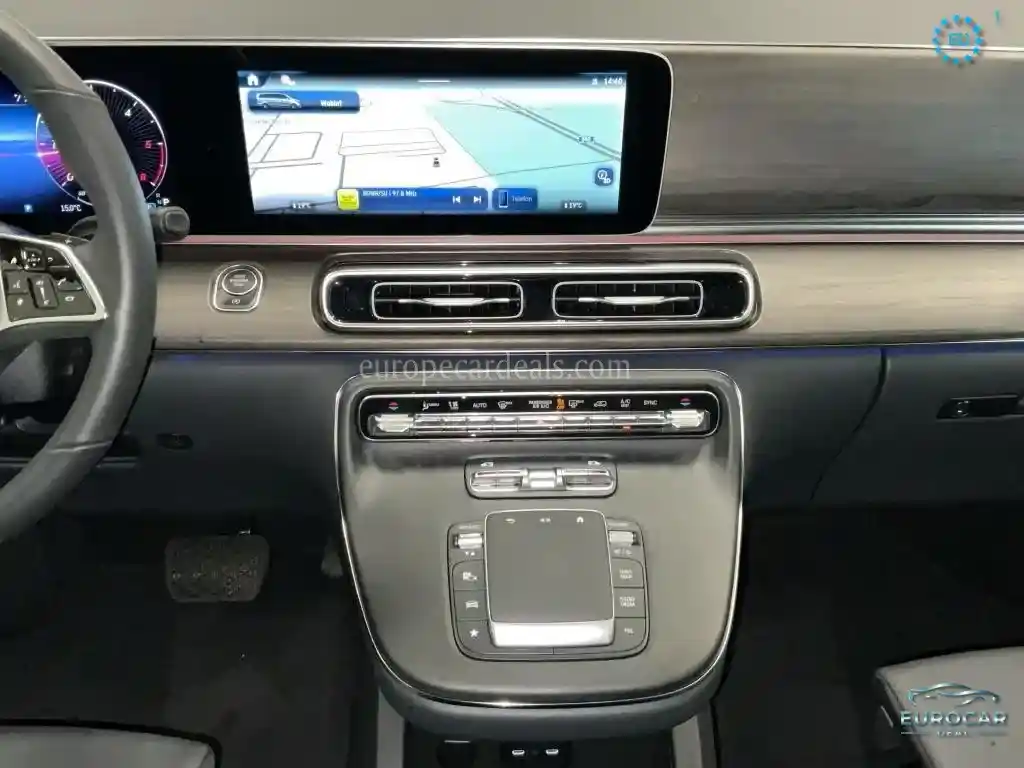 Mercedes-Benz V 250