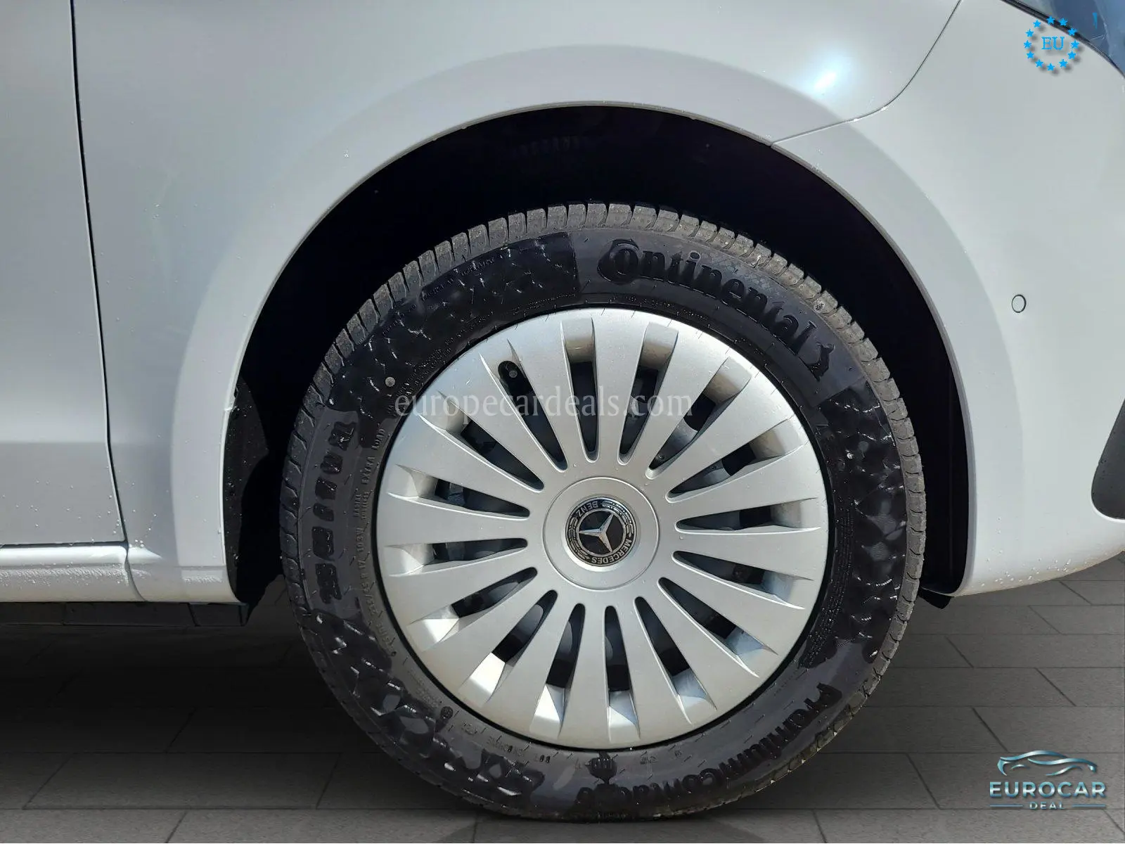 Mercedes-Benz V 220