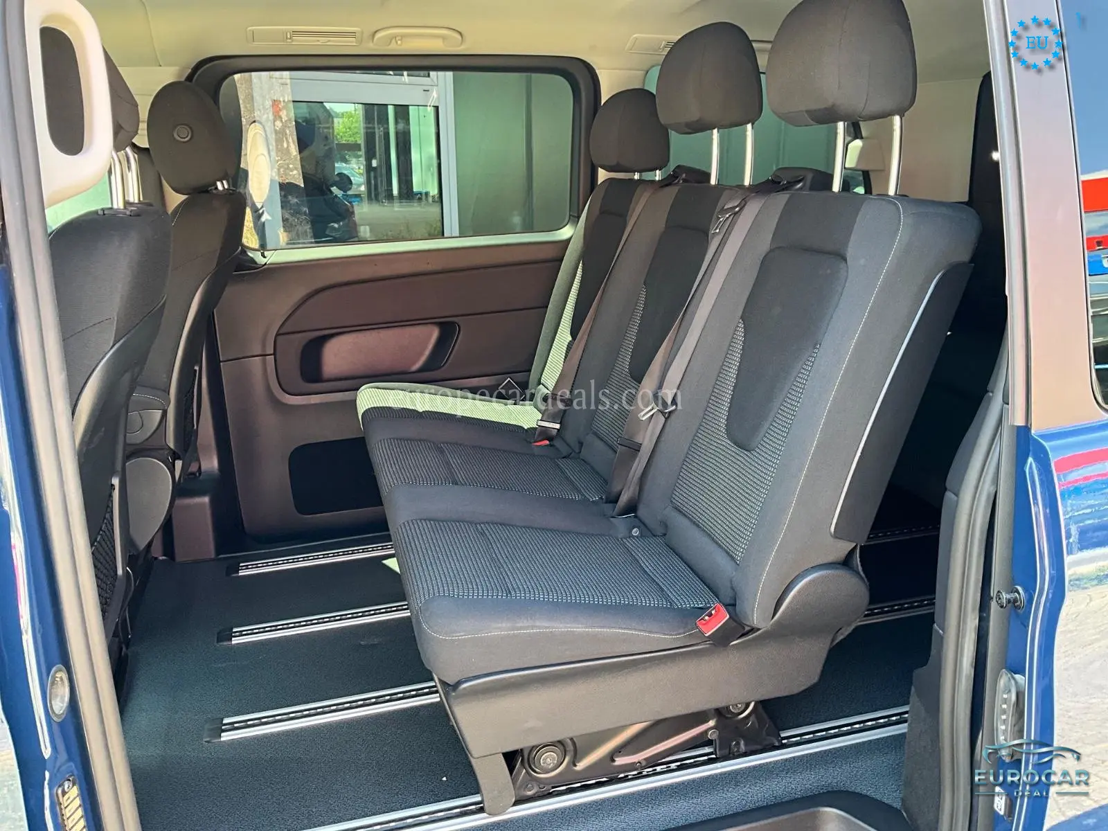 Mercedes-Benz V 220