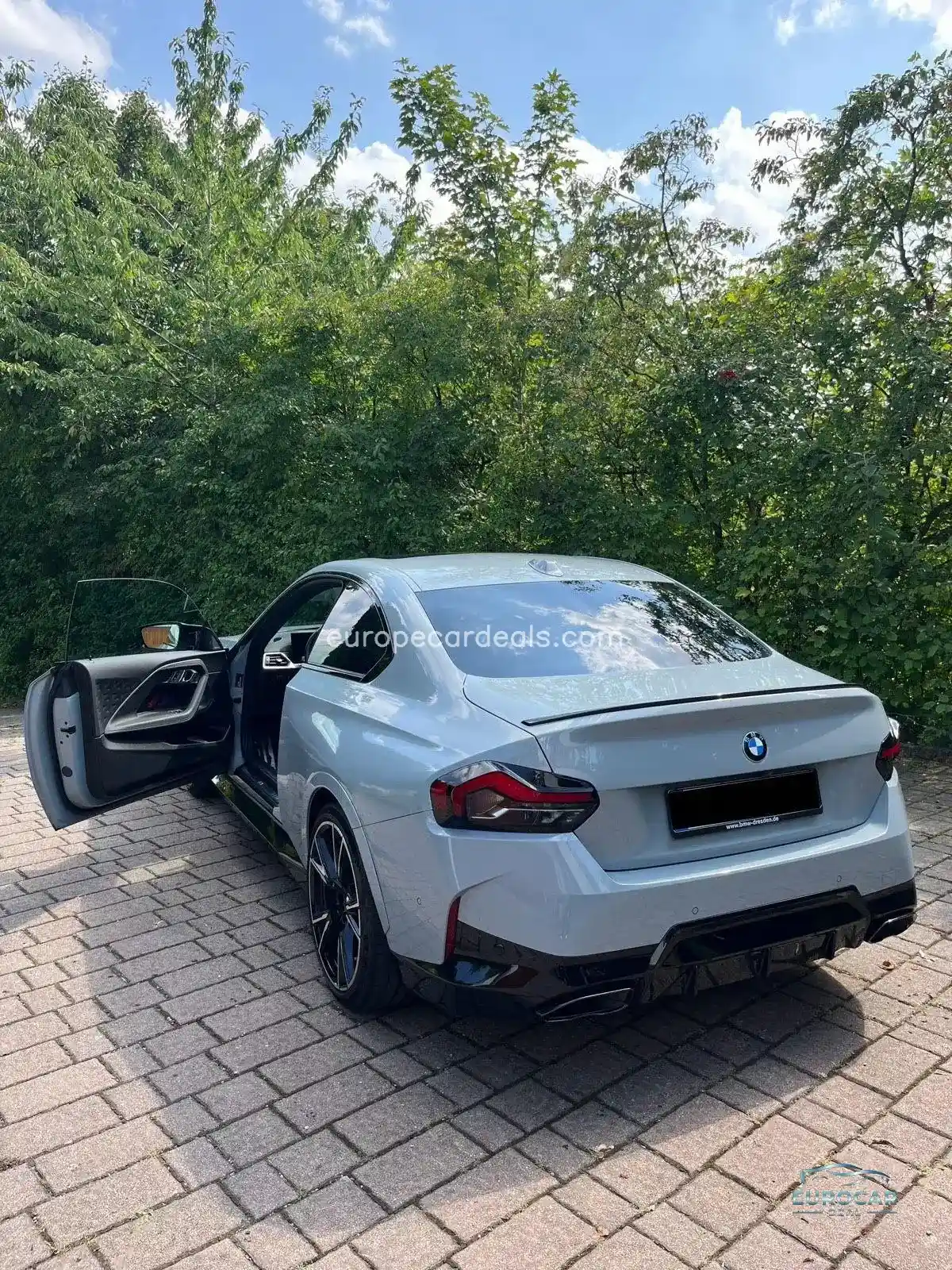 BMW M240i