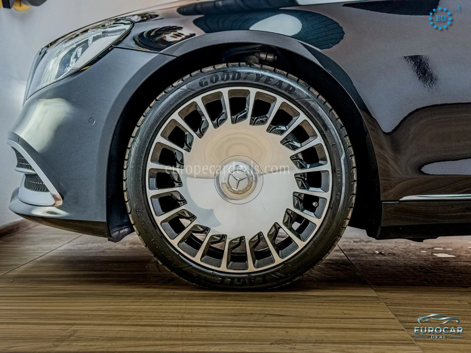 Mercedes-Benz S 560