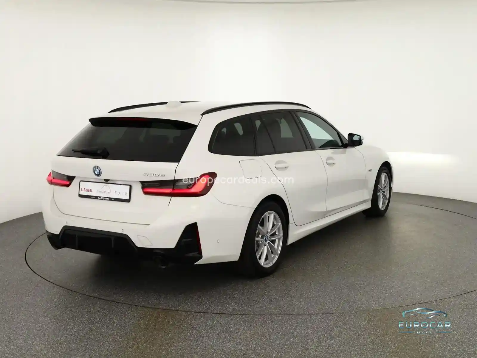 BMW 330