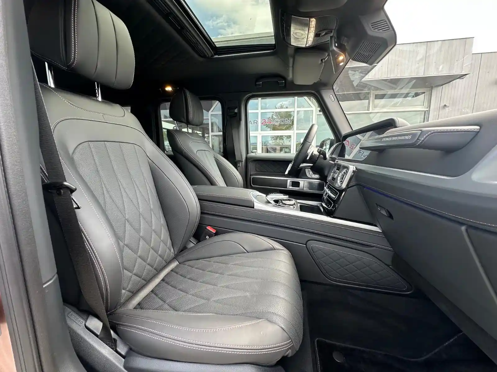 Mercedes-Benz G 500