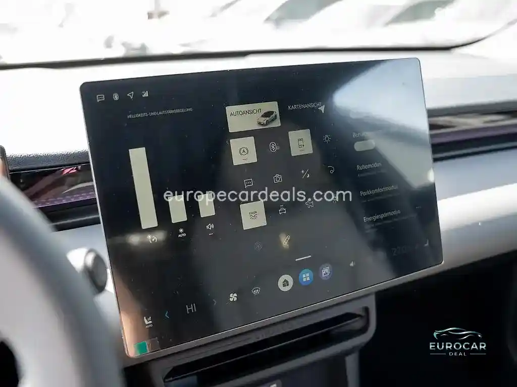 Lynk&Co 02