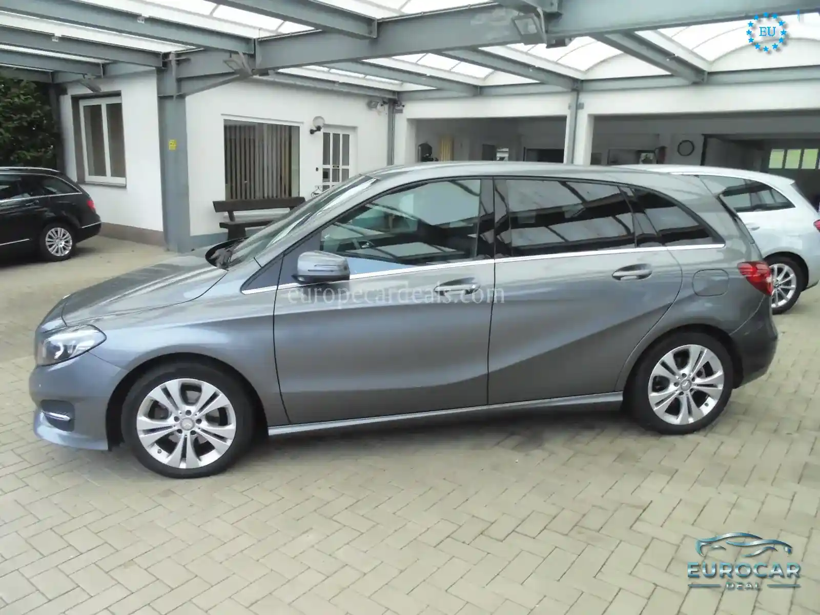 Mercedes-Benz B 180